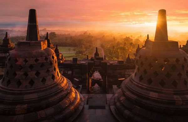 Borobudur vs. Prambanan