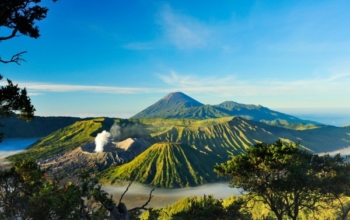 Petualangan Gunung Berapi Ganda: Tur Grup Kawah Ijen & Bromo (2H1M)
